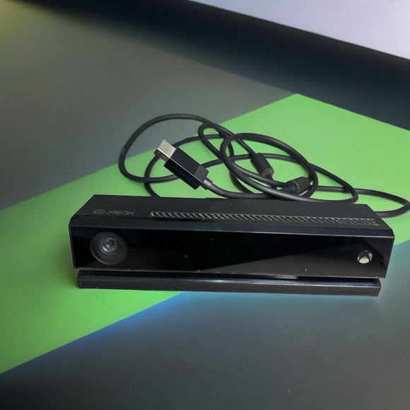 Microsoft XBOX ONE Kinect Sensor Bar Camera Model 1520 Motion Sensor Accessory - Picture 2 of 8